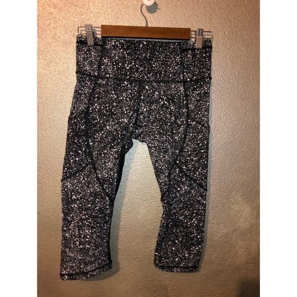 Lululemon Sporty Athletic Black White  Splatter  Outrun  Crop  Pants  Leggings - Picture 1 of 7